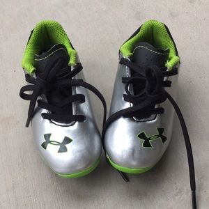 Under Armuor  Kids cleats